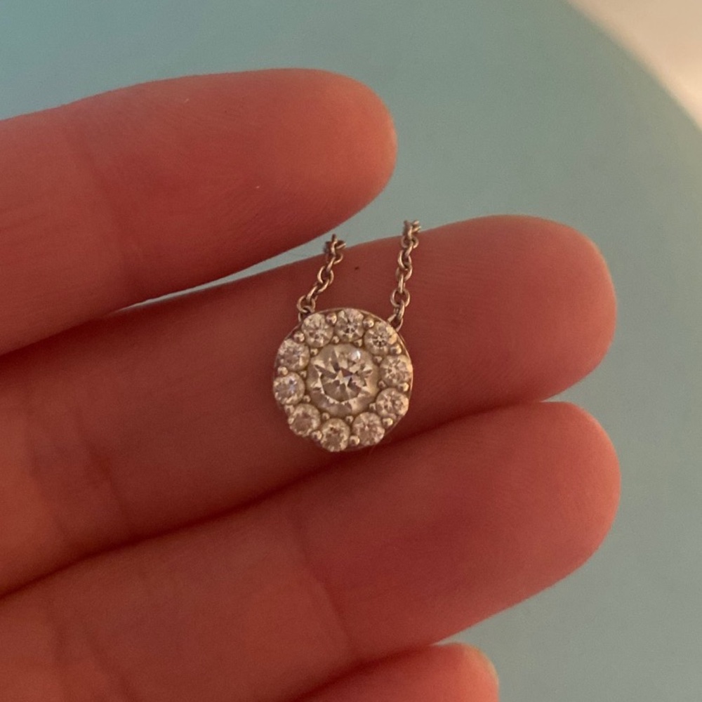Hearts On Fire Fulfillment 18k White Gold Diamond Halo Pendant Necklace